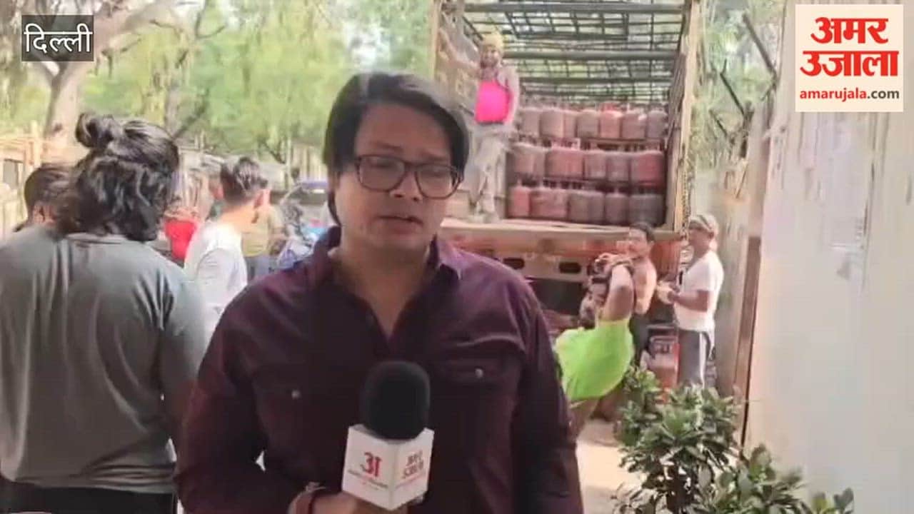People upset due to not getting LPG cylinder on time in Delhi