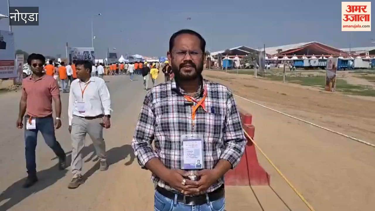 Flow of people arriving at Noida Airport continues