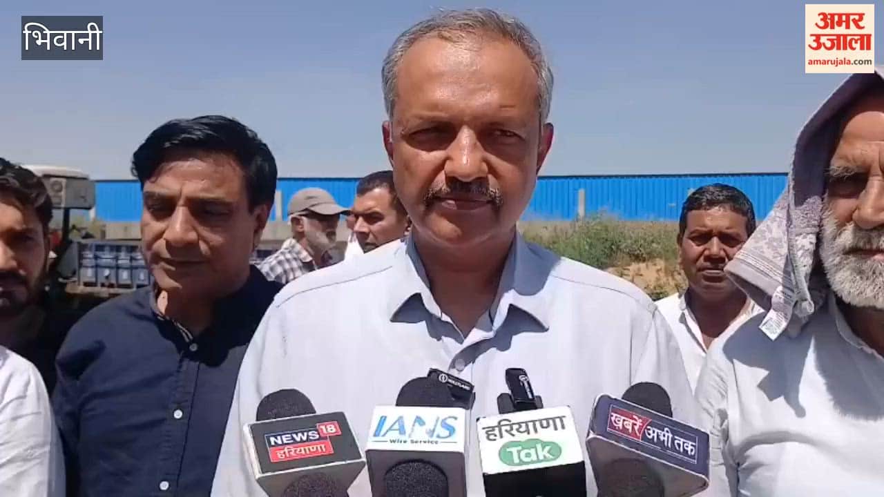 Former MP Chaudhary Jangbir Singh was cremated in his ancestral village Kharkadi Malwan.