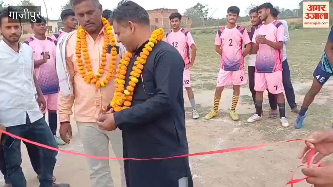 Football in Ghazipur Jeavpur Wins 4-1 in Opening Match