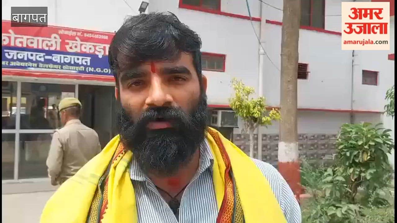 Baghpat: SDM's personal driver caught taking Rs 1 lakh