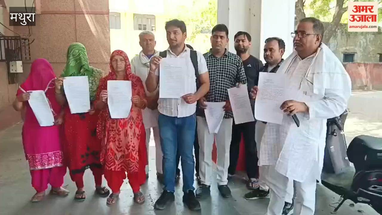 Eight councillors of Nandgaon Nagar Panchayat try to tender their resignation in protest of irregularities