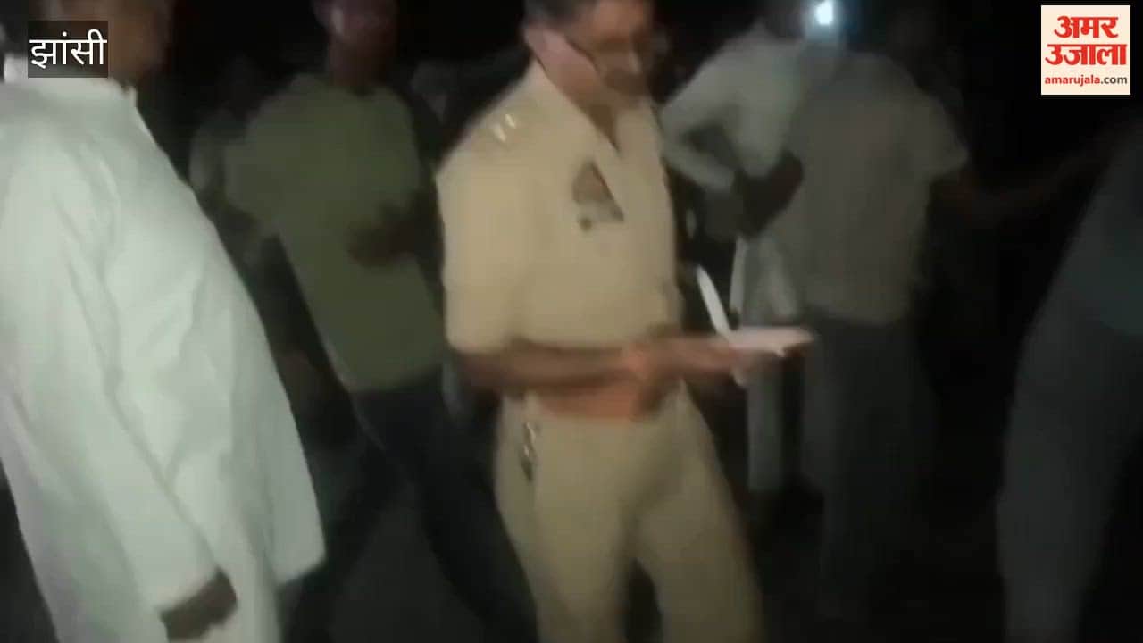 The village head's innocent son died after being crushed by a tractor; villagers blocked the road demanding an increase in the number of serious charges.