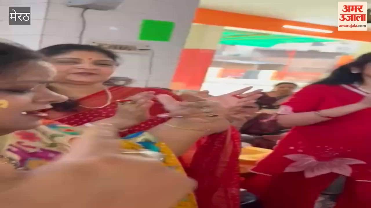 Shining Star Club Holds Monthly Meeting with Bhajan-Kirtan and Devotional Dance in Meerut