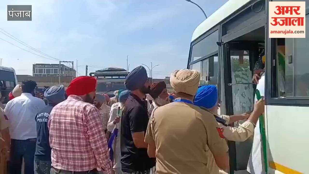 Police detained farmers who arrived in Moga to protest against the Chief Minister.