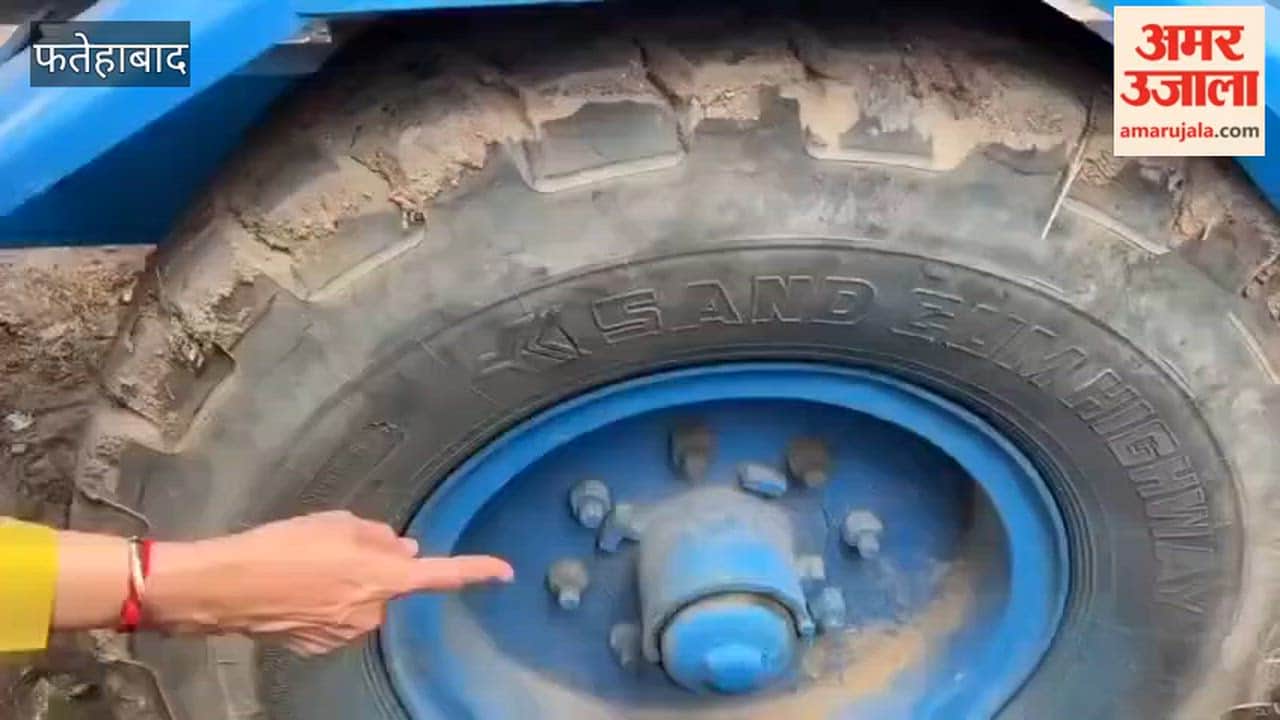 Shellja's anger flared upon witnessing the deplorable condition of a water tanker provided under the MP quota in Tohana, Fatehabad; she reprimanded the officials.