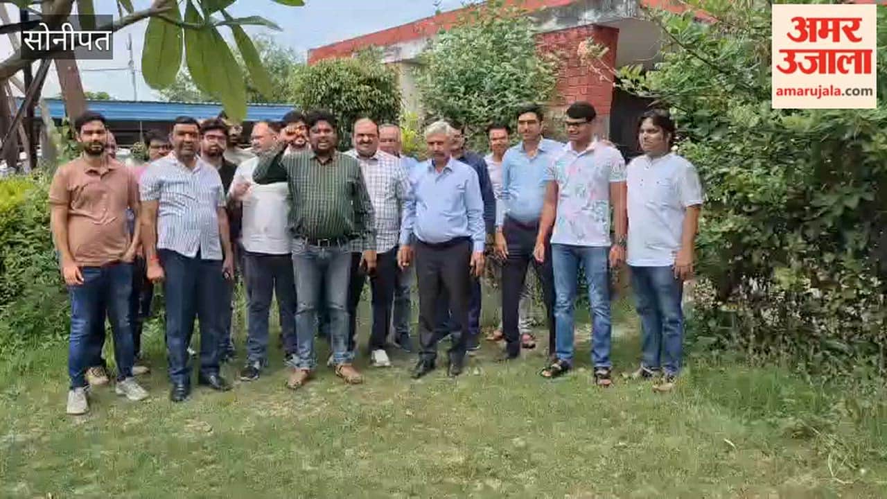 Officials expressed displeasure against the suspended SE