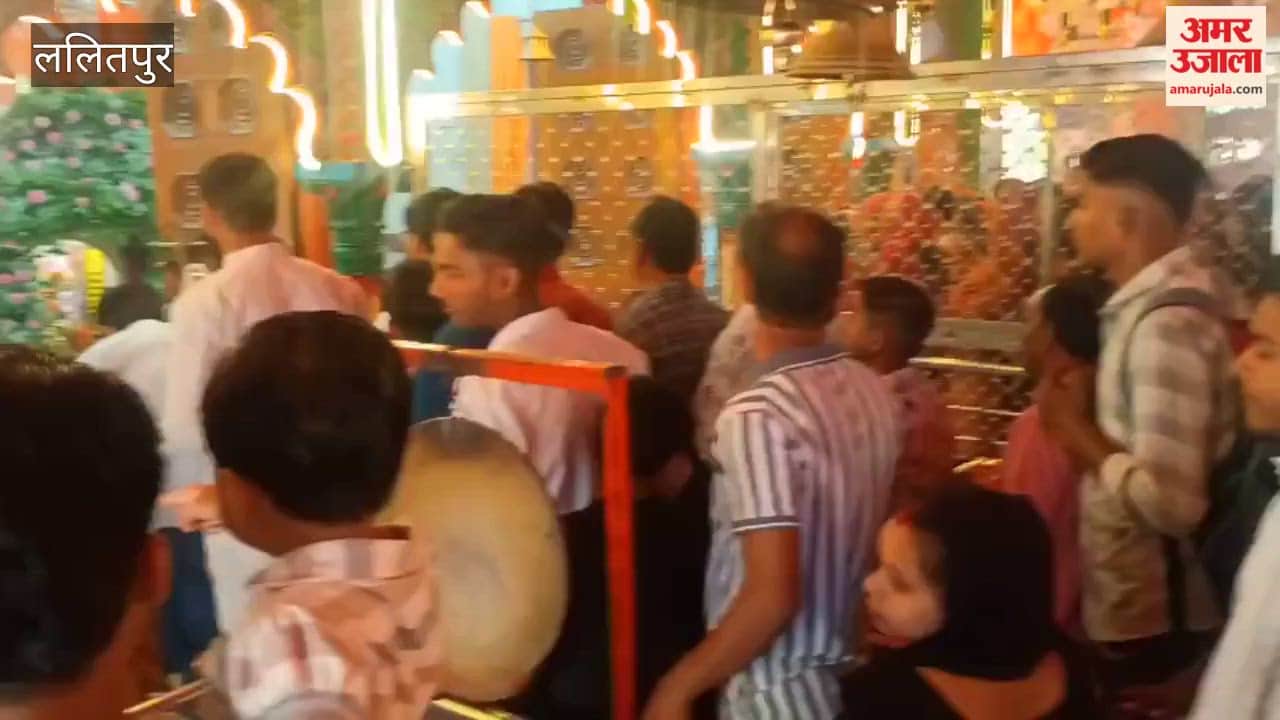 Crowds gathered to visit temples on Hanuman Jayanti.