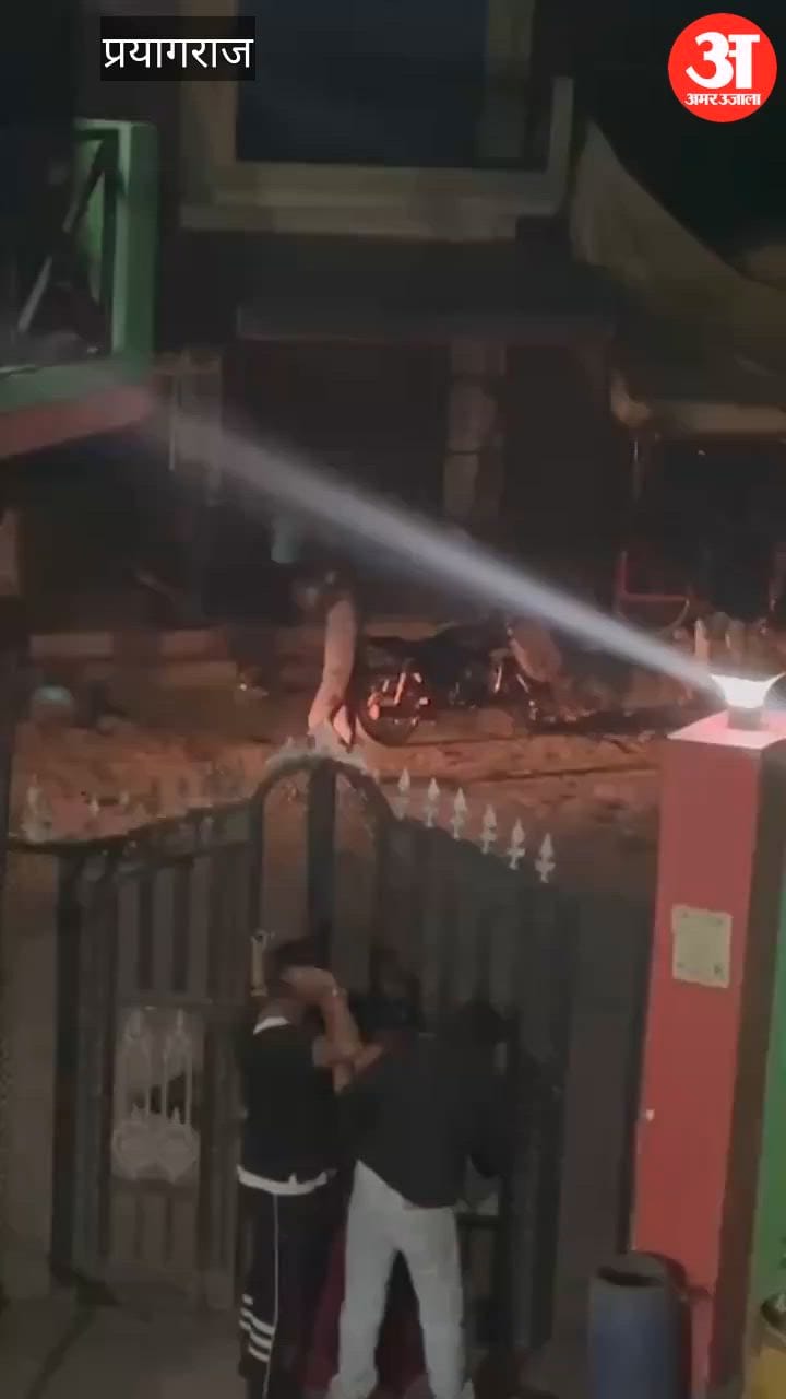 नवाबगंज के हथिगहां में पुरानी रंजिश को लेकर जमकर मारपीट, पथराव और आगजनी के बाद इलाके में तनाव