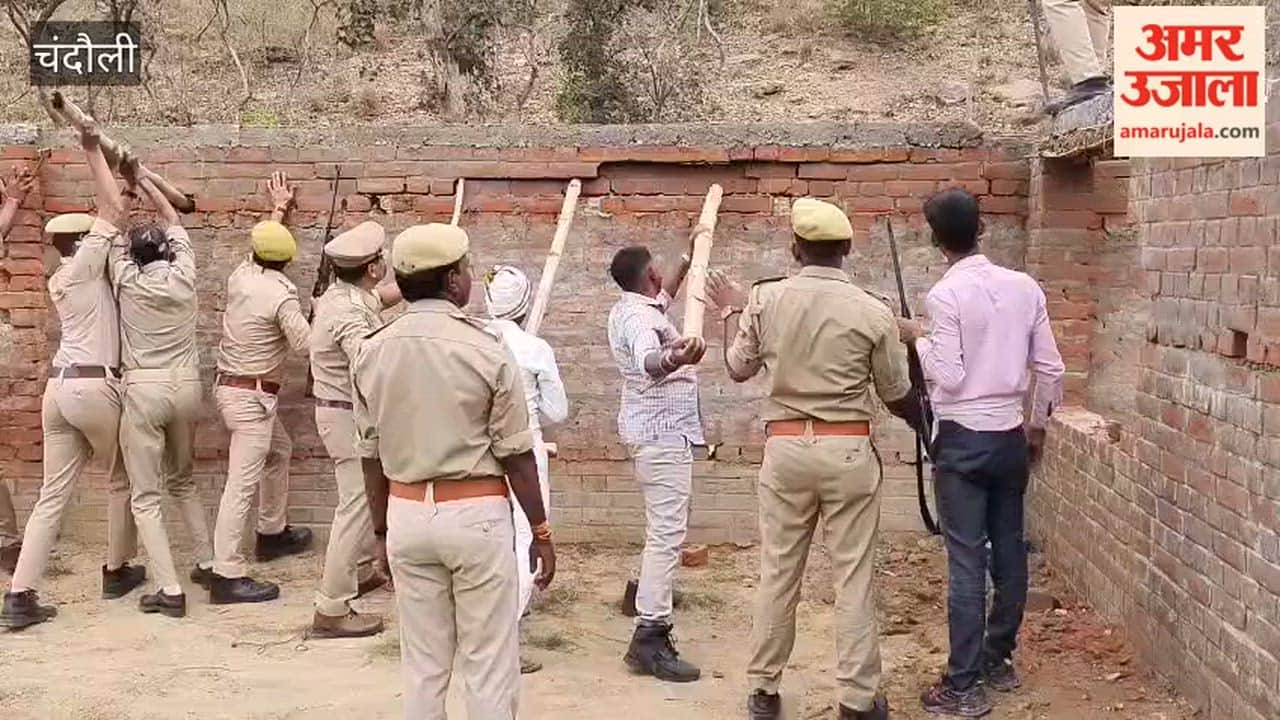 Forest Officials Remove Encroachment from Forest Land in Chandauli