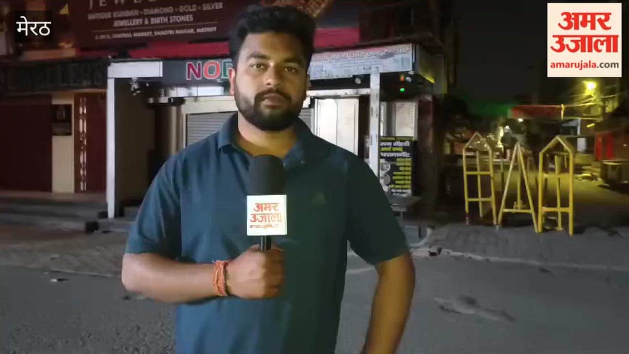 Sealing operations to take place in the morning; traders continued vacating their shops until late into the night.