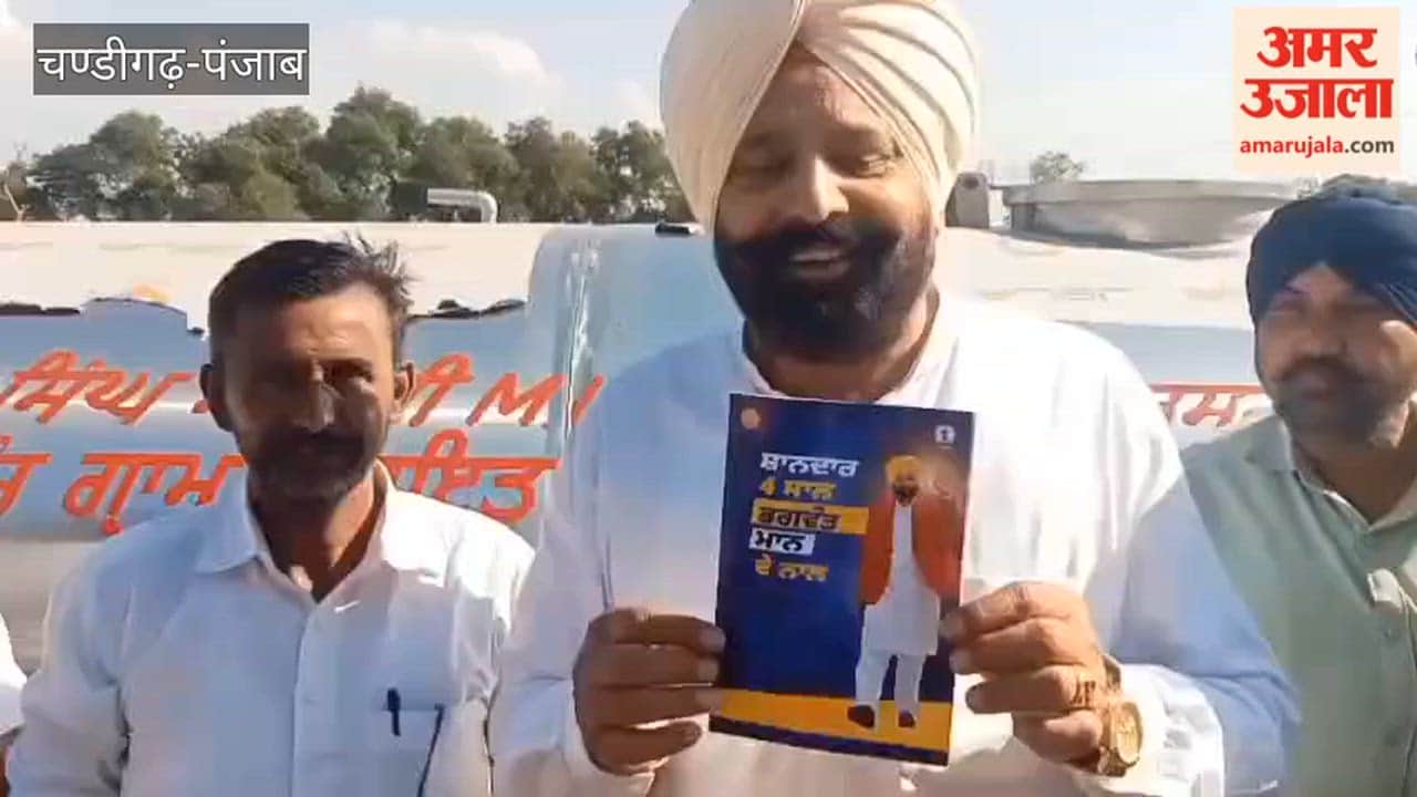 The MLA from Guru Har Sahai distributed water tankers to the Panchayats.