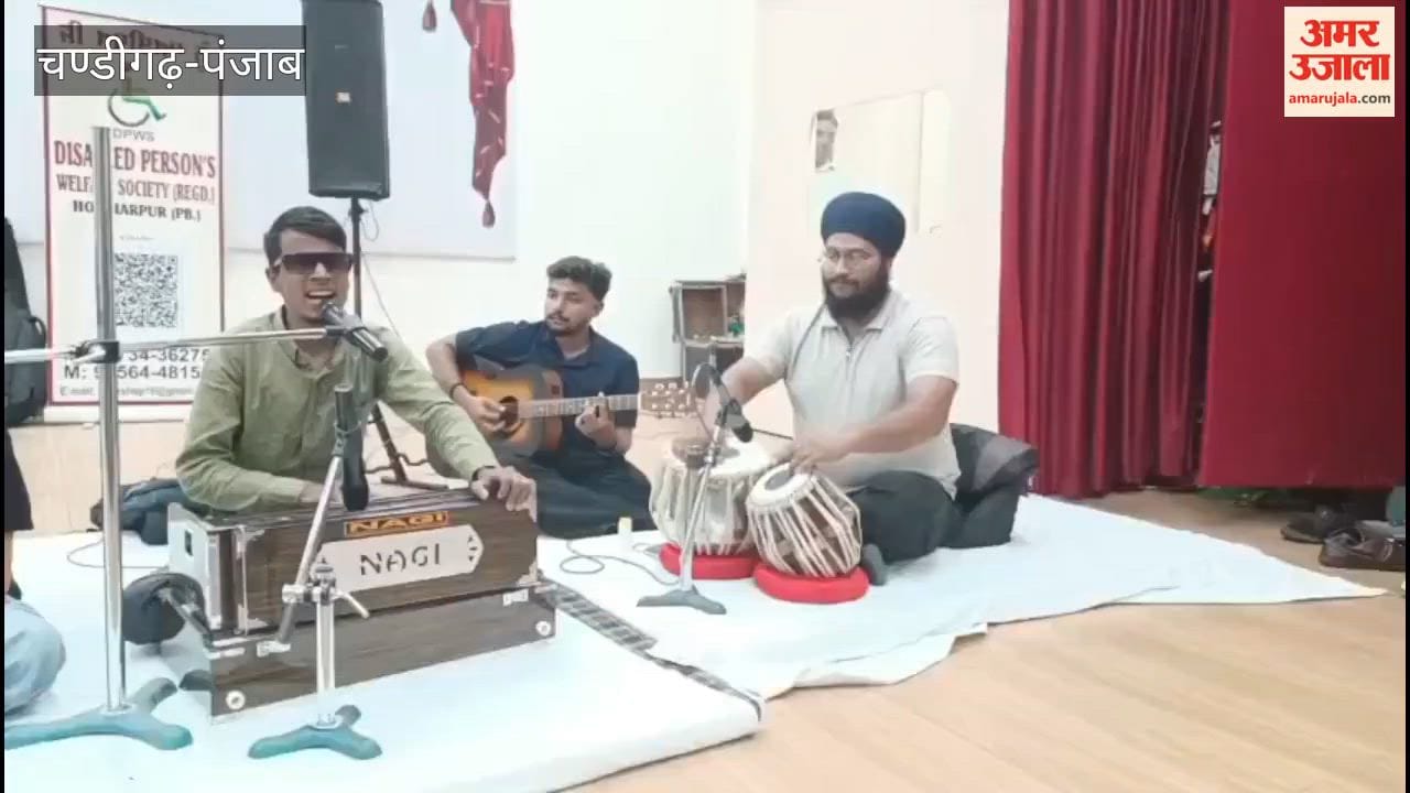 A special *Mehfil-e-Ghazal* and *Mushaira* organized in Hoshiarpur in memory of poet Dr. Bashir Badr.