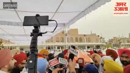 Punjab BJP President Kewal Singh Dhillon and Rajya Sabha MP Tarun Chugh visited Sri Harmandir Sahib.