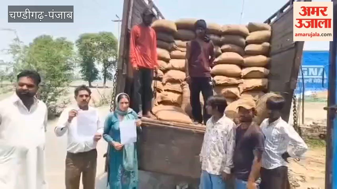 Inspectors in Guruharsahai rejected a consignment of substandard wheat; the commission agent is refusing to pay the freight charges to the truck owner.