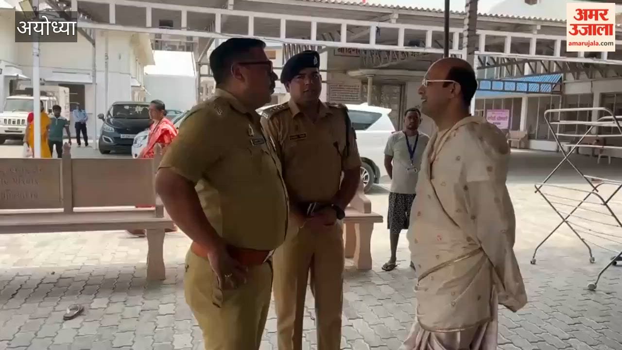 शुक्रवार को उत्तर प्रदेश के मुख्यमंत्री योगी आदित्यनाथ का रायगंज के दिगम्बर जैन मंदिर में