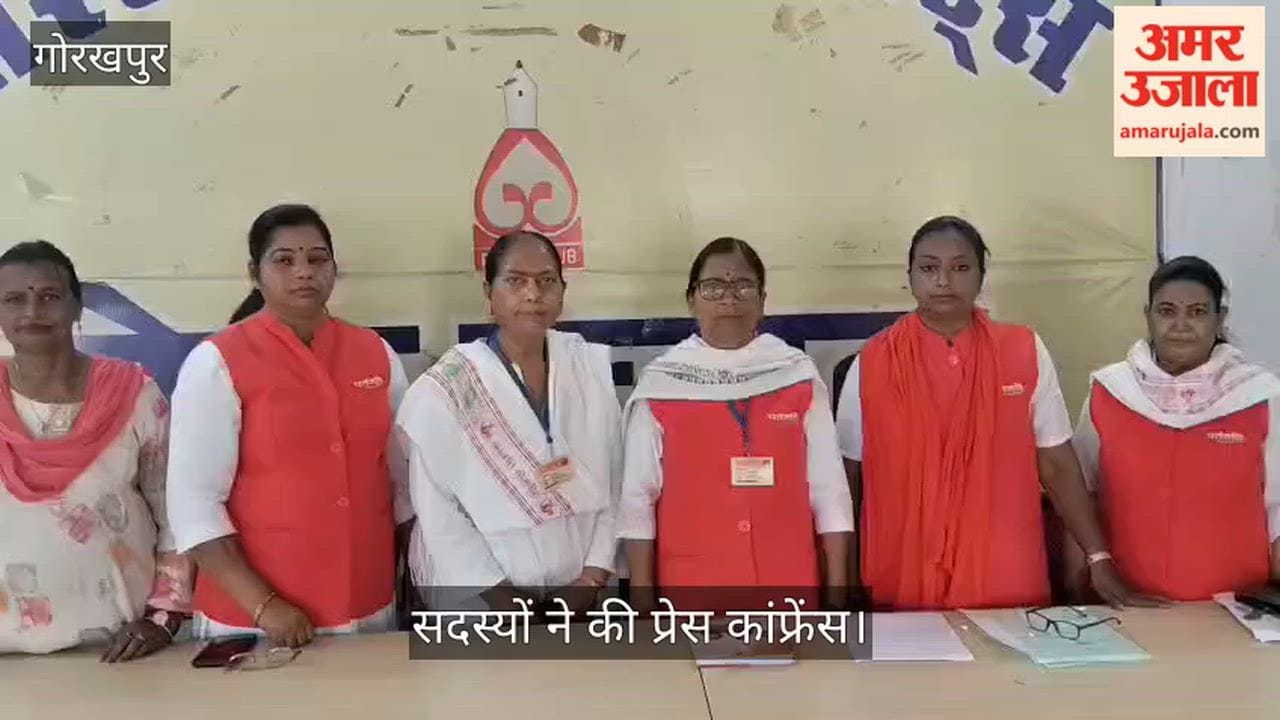 Patanjali Yoga Women's Committee holds press conference; states that yoga will keep women healthy.