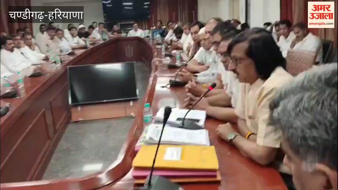 Talks between contractors and Public Works Department officials begin in Chandigarh.