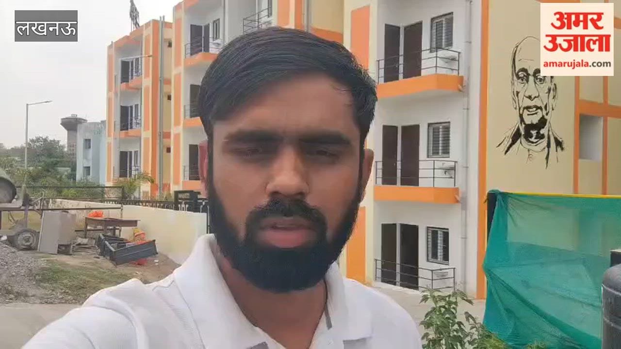 लखनऊ में फ्लैट्स हटाने की नोटिस चस्पा करने वाले जेई मंगल प्रसाद हटाए गए