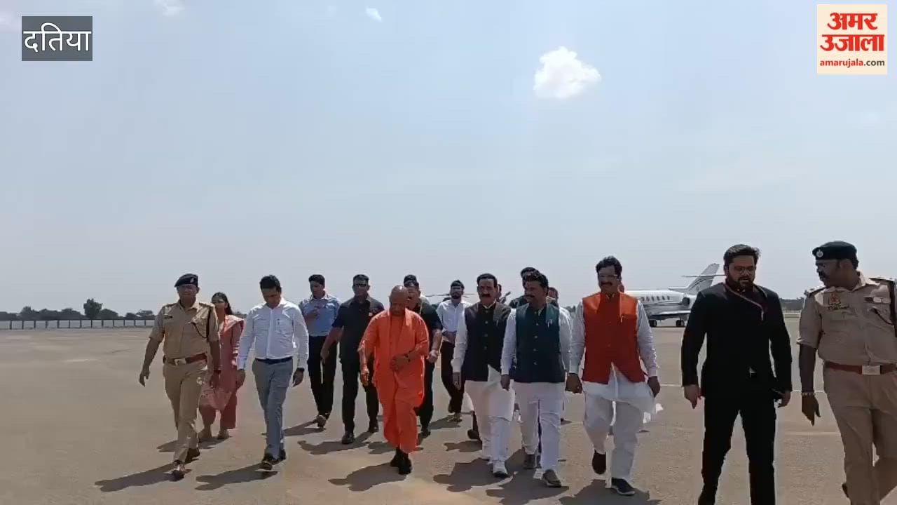Chief Minister Yogi Adityanath visited the world-famous Shaktipeeth Maa Pitambara Temple in Datia, Madhya Pradesh, on Saturday.