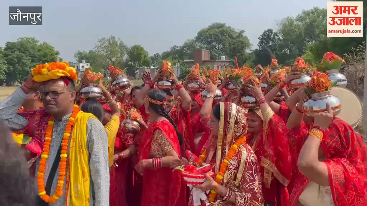 Invitation to 33 crore deities listen to sacred narrative extended via Kalash Yatra