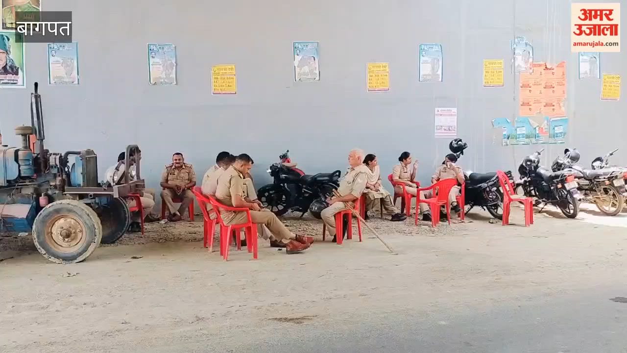 Baghpat: Residents Reach Protest Site With Soil-Laden Tractors, Demand Cut on Delhi-Dehradun Economic Corridor