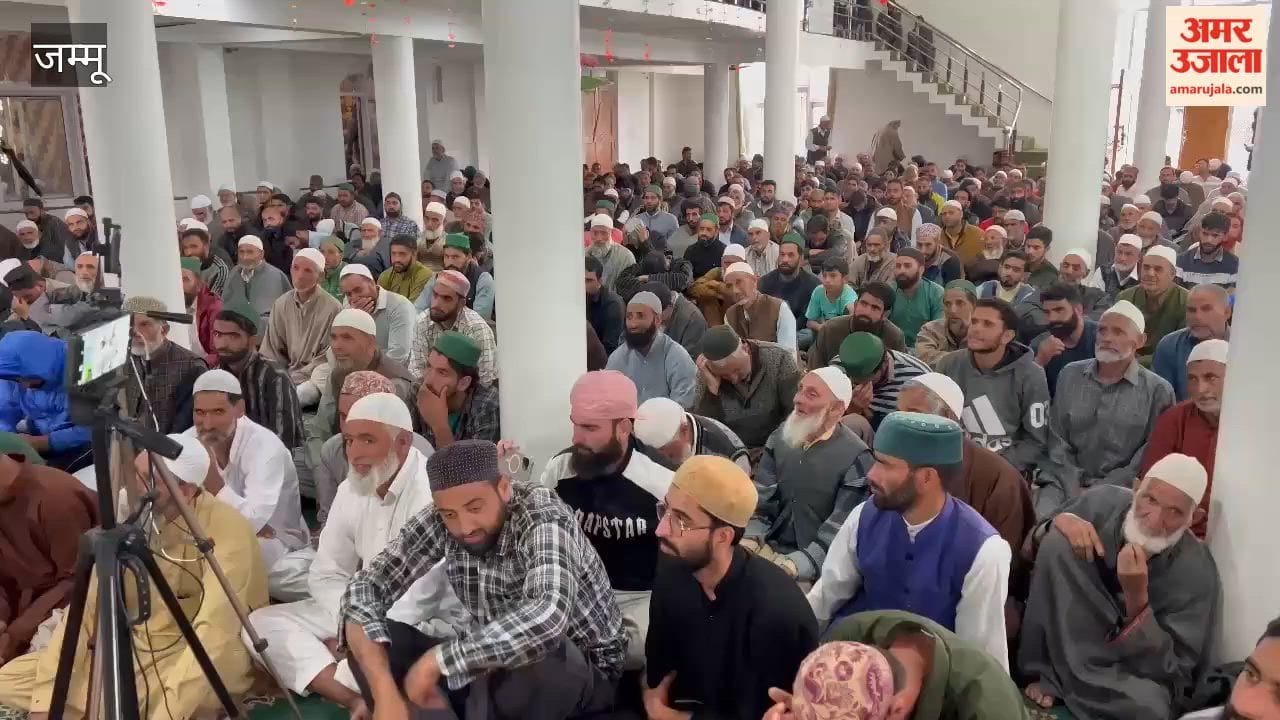 Thousands Attend Sacred Relic Ziyarat at Pinjora Shopian During Muharram