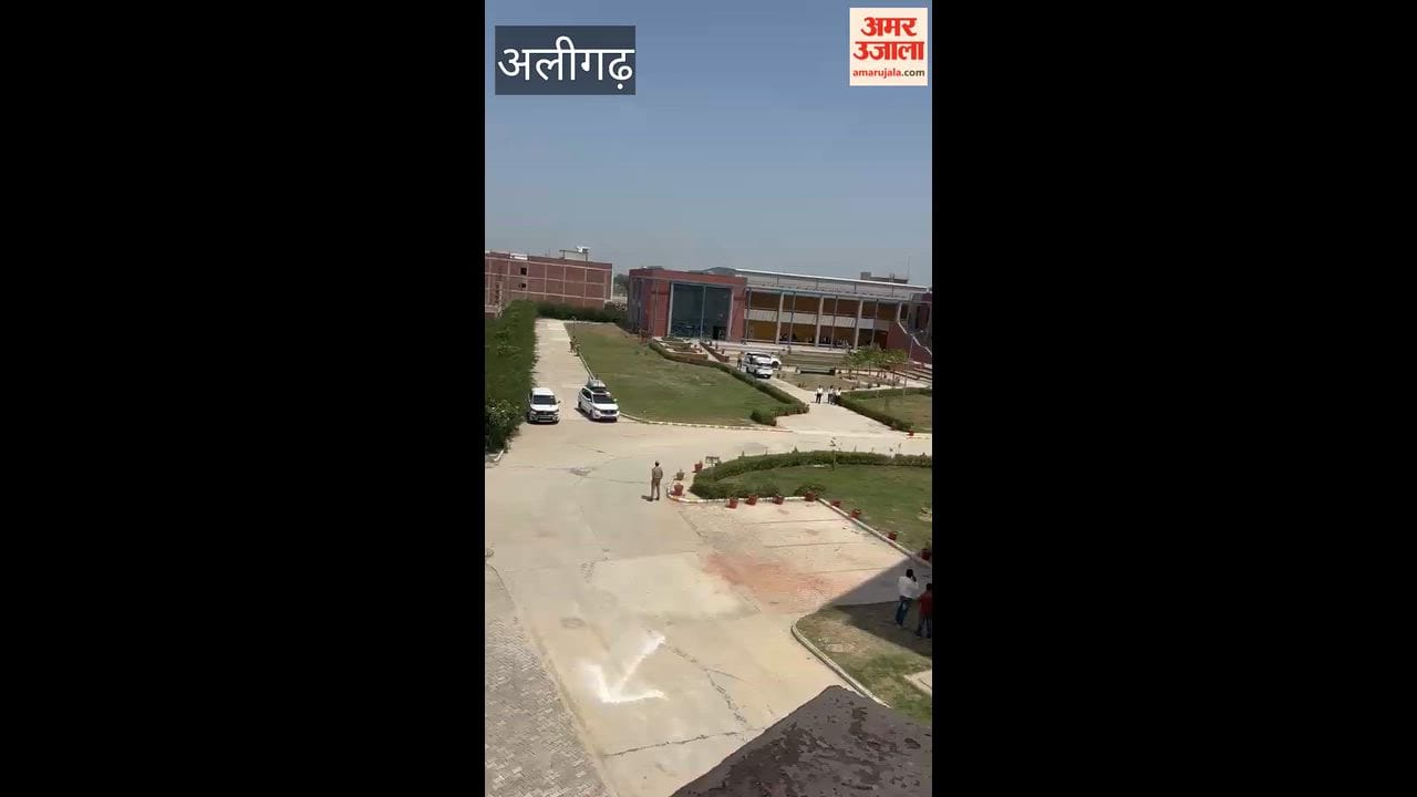 सीएम योगी आदित्यनाथ ने किया राजा महेंद्र प्रताप सिंह यूनिवर्सिटी परिसर का निरीक्षण