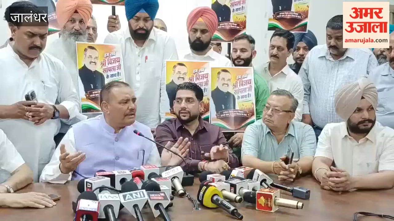 Vijay Sampla summoned before SIT in Behbal Kalan firing case.