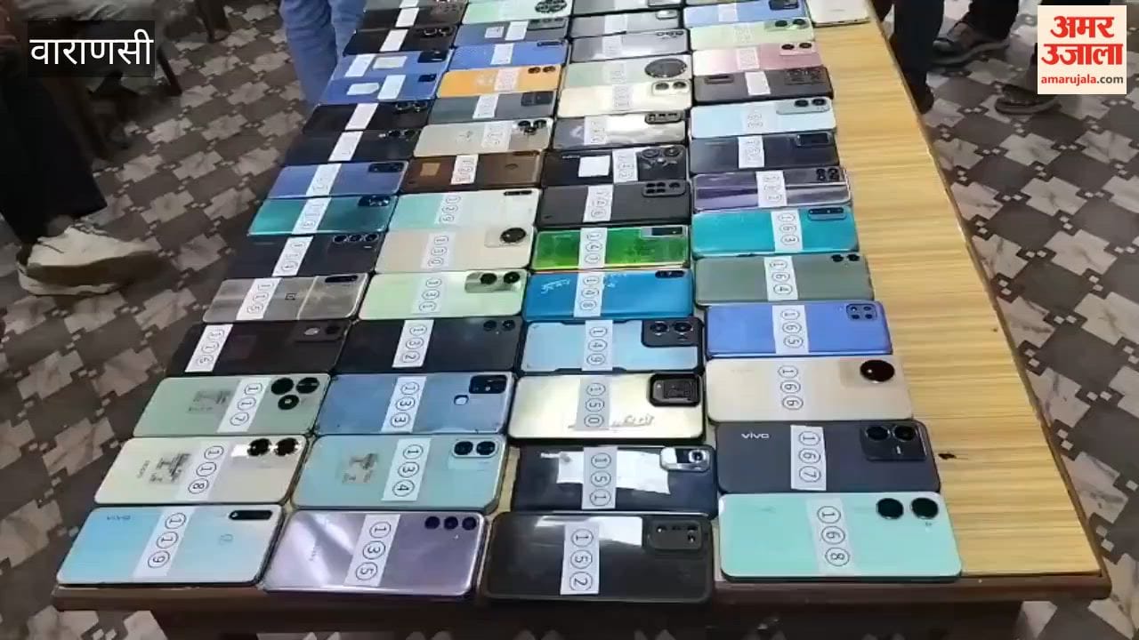 Sonbhadra Police secures second place in state 302 lost mobile phones recovered