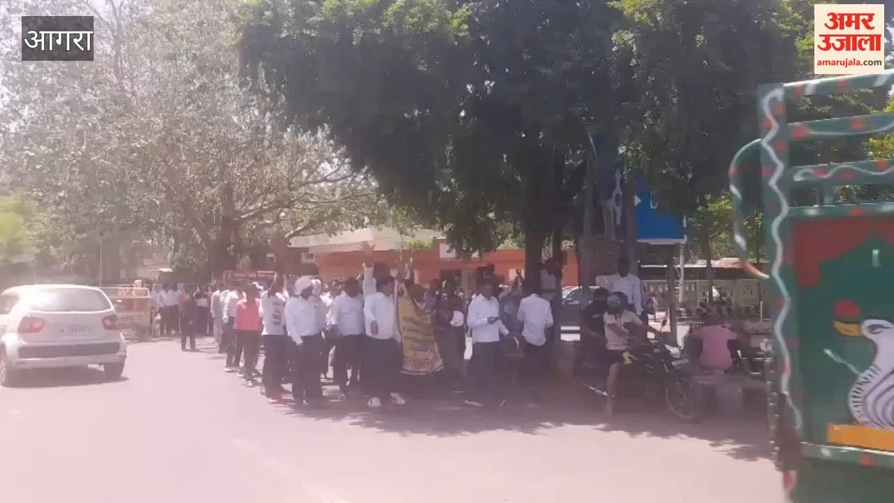 Lawyers and Deed Writers Stage Protest Against E-Registry, Warn of Intensified Agitation