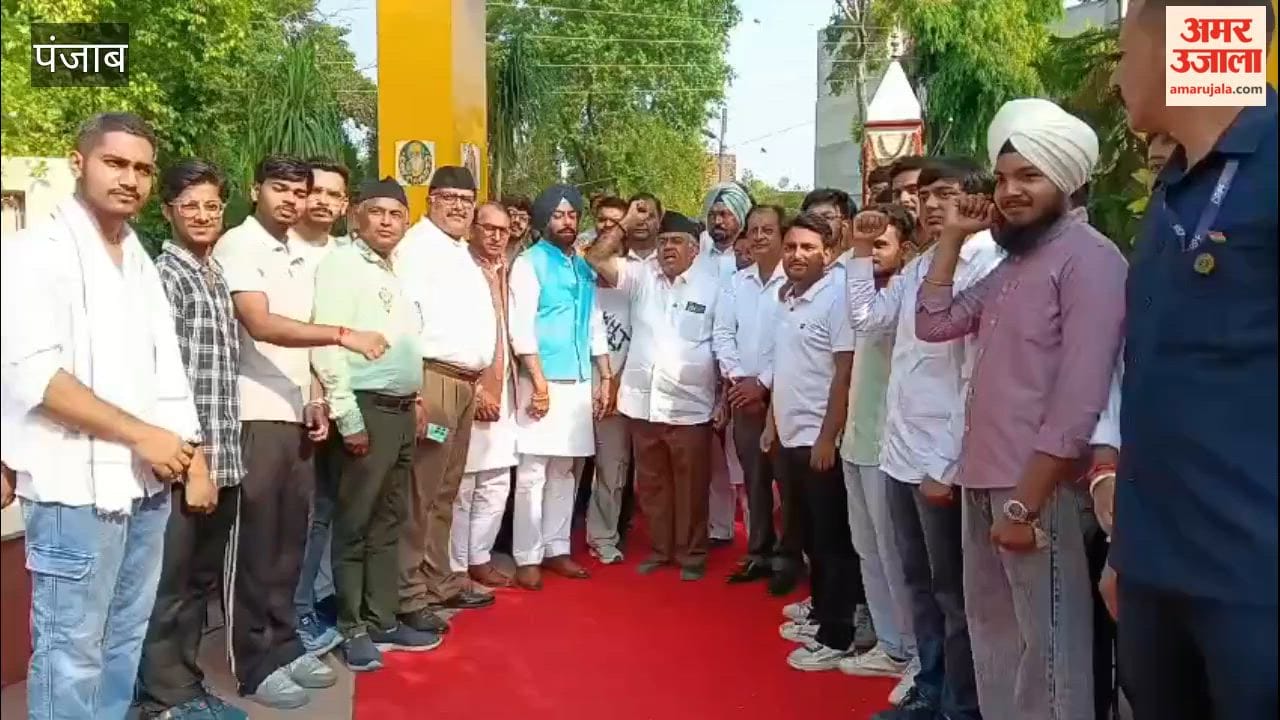 BJP MP Tarun Chugh paid tribute to the martyrs of the Moga shooting incident.