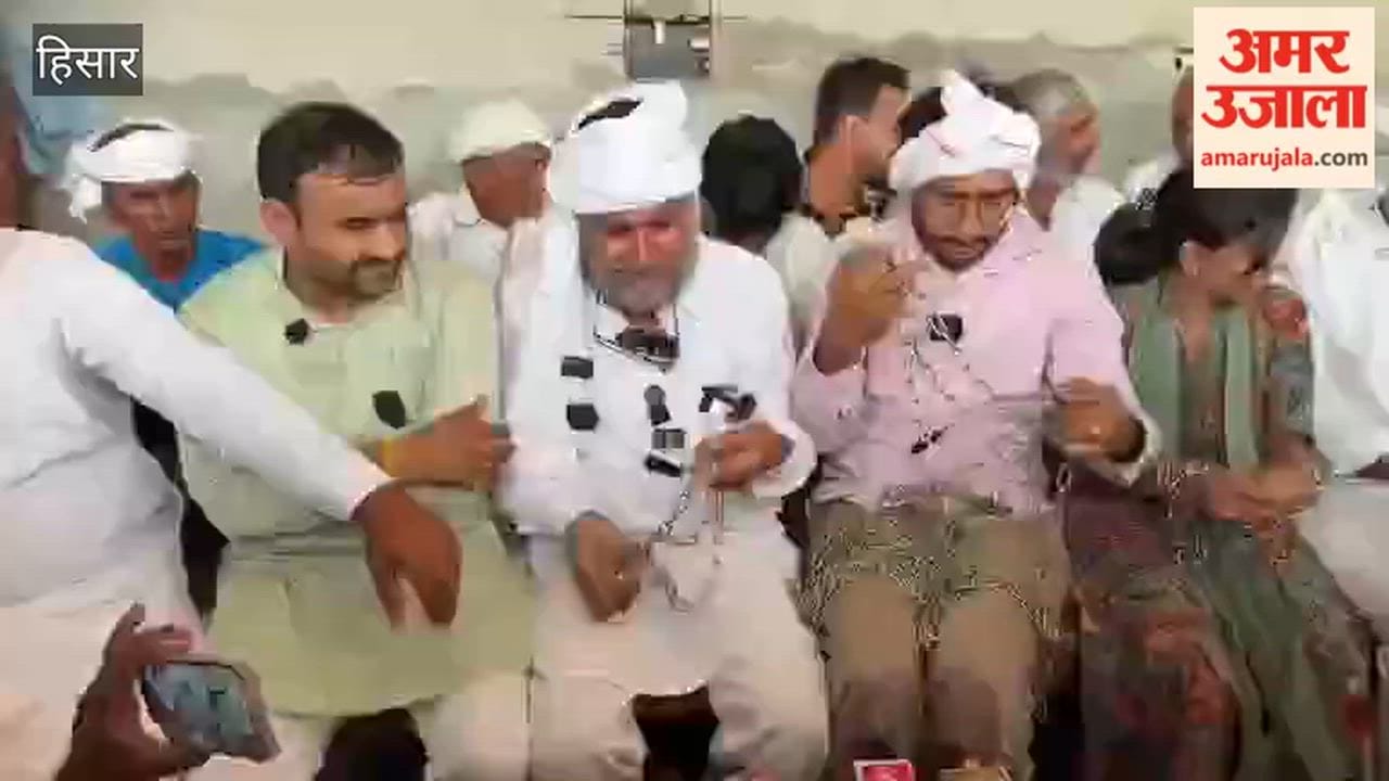 Villagers stage protest in Chanaut; express outrage by chaining themselves.