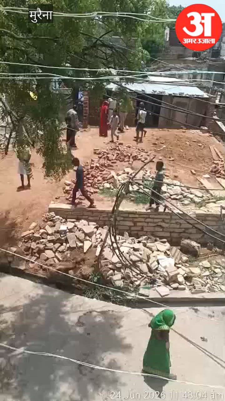 Constable beats woman with a pipe after she arrives to lodge a complaint regarding her daughter