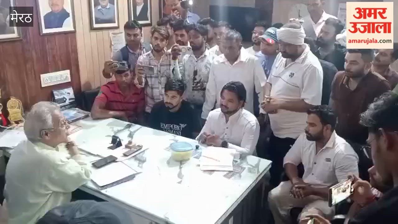Meerut: DJ Association Meets BJP Leader Laxmikant Vajpayee Over Kanwar Yatra DJ Ban