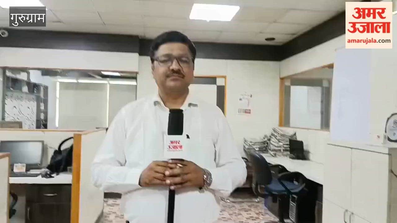 municipal corporation in Gurugram demolished 40 illegal constructions using bulldozers