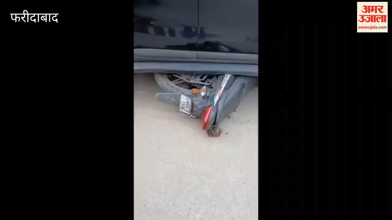 speeding car collided with three motorcycles and a scooter in Faridabad NIT