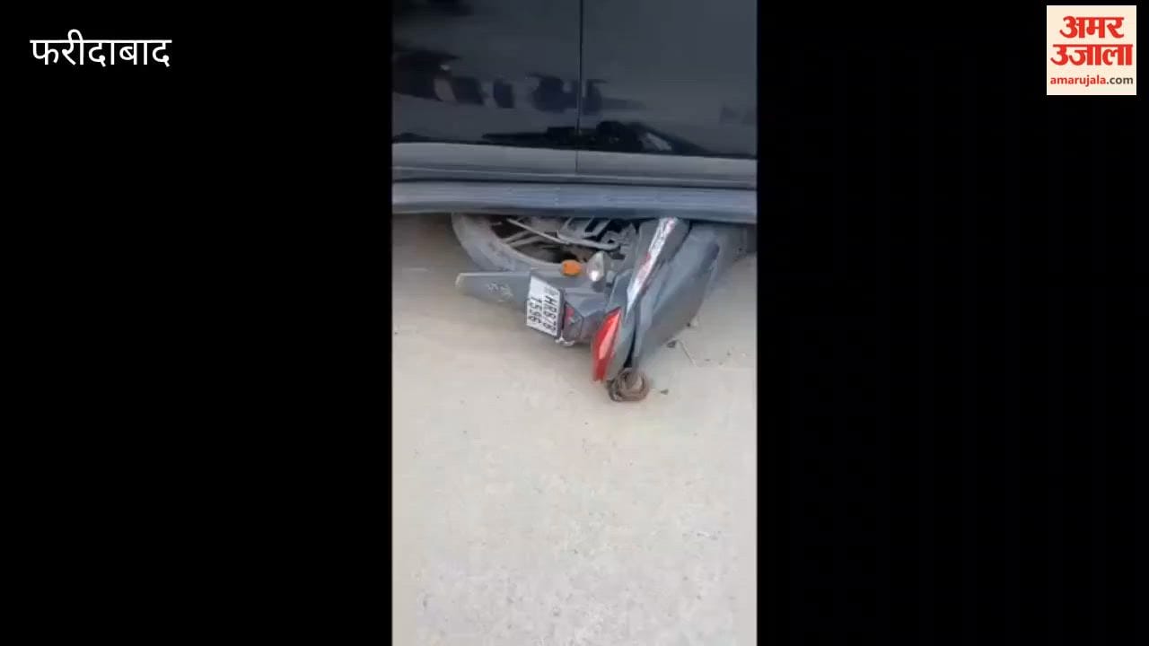speeding car collided with three motorcycles and a scooter in Faridabad NIT