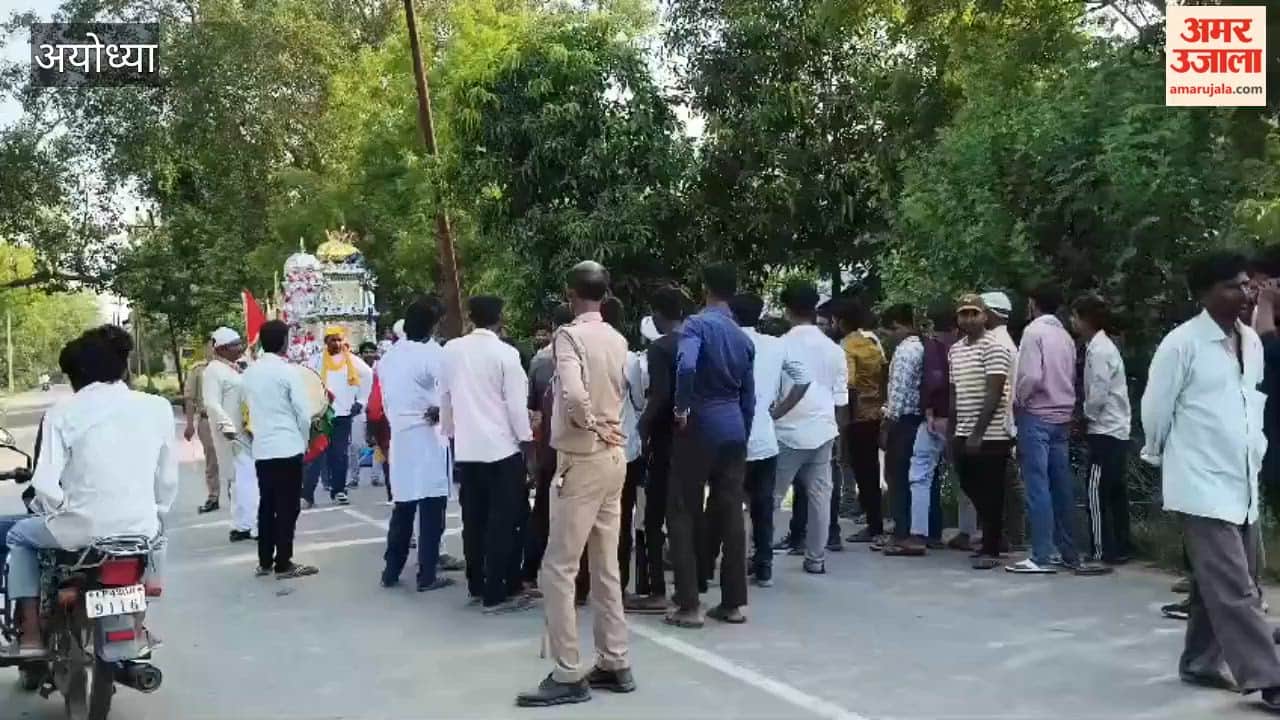 अयोध्या में हजरत इमाम हुसैन की शहादत को याद कर निकले 47 ताजिए, नरायनपुर में दिखी गंगा-जमुनी तहजीब