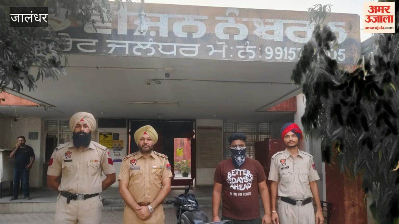 Accused who made fake number plate in firing case arrested; search for other accused underway.