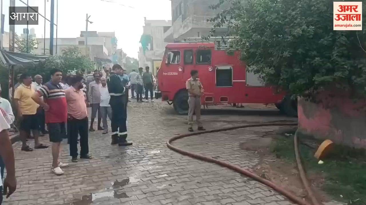 Massive fire breaks out at Pramod Tent House warehouse in Agra