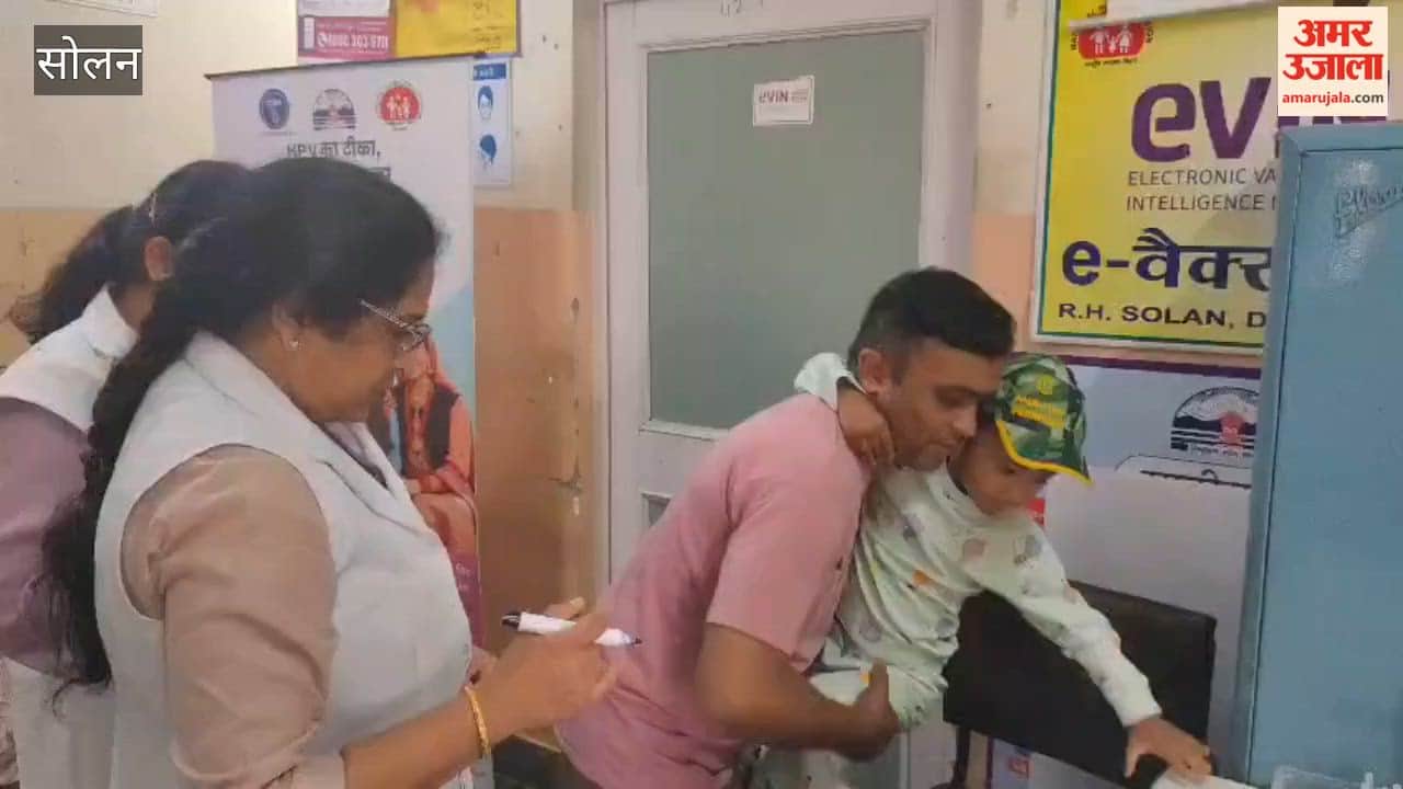 solan regional hospital pulse polio 100 children polio drops