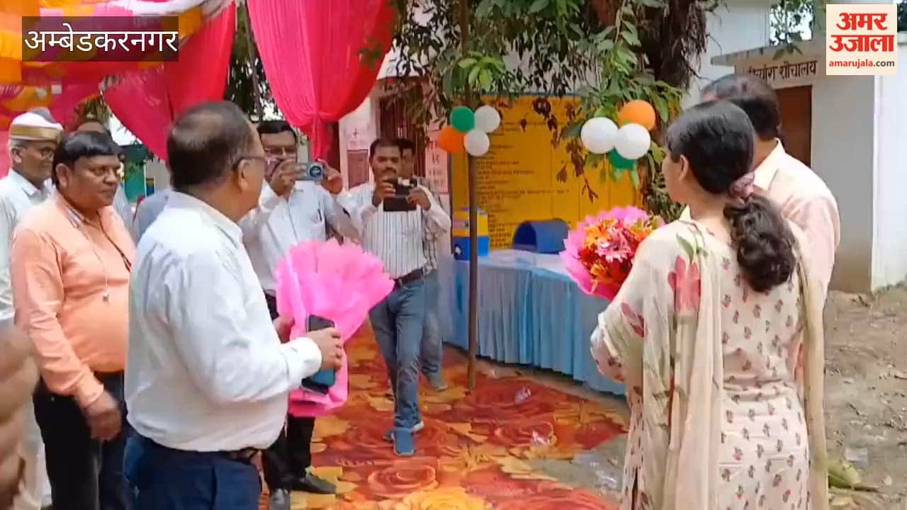 अंबेडकरनगर में डीएम ने बच्चों को पोलियो ड्राप पिलाकर अभियान का किया शुभारंभ