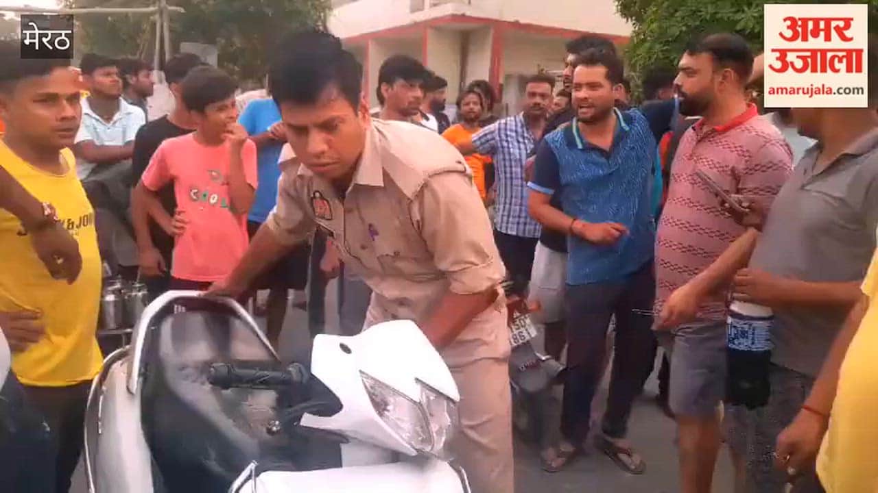 Meerut: Consumers create a ruckus at the Madhavpuram power substation.