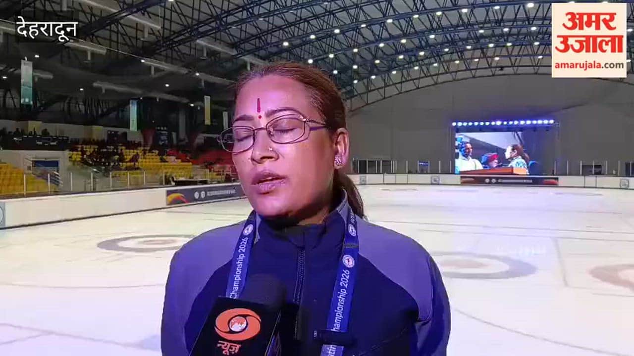 Sports Minister Rekha Arya visits Himadri Ice Rink to boost the players' morale