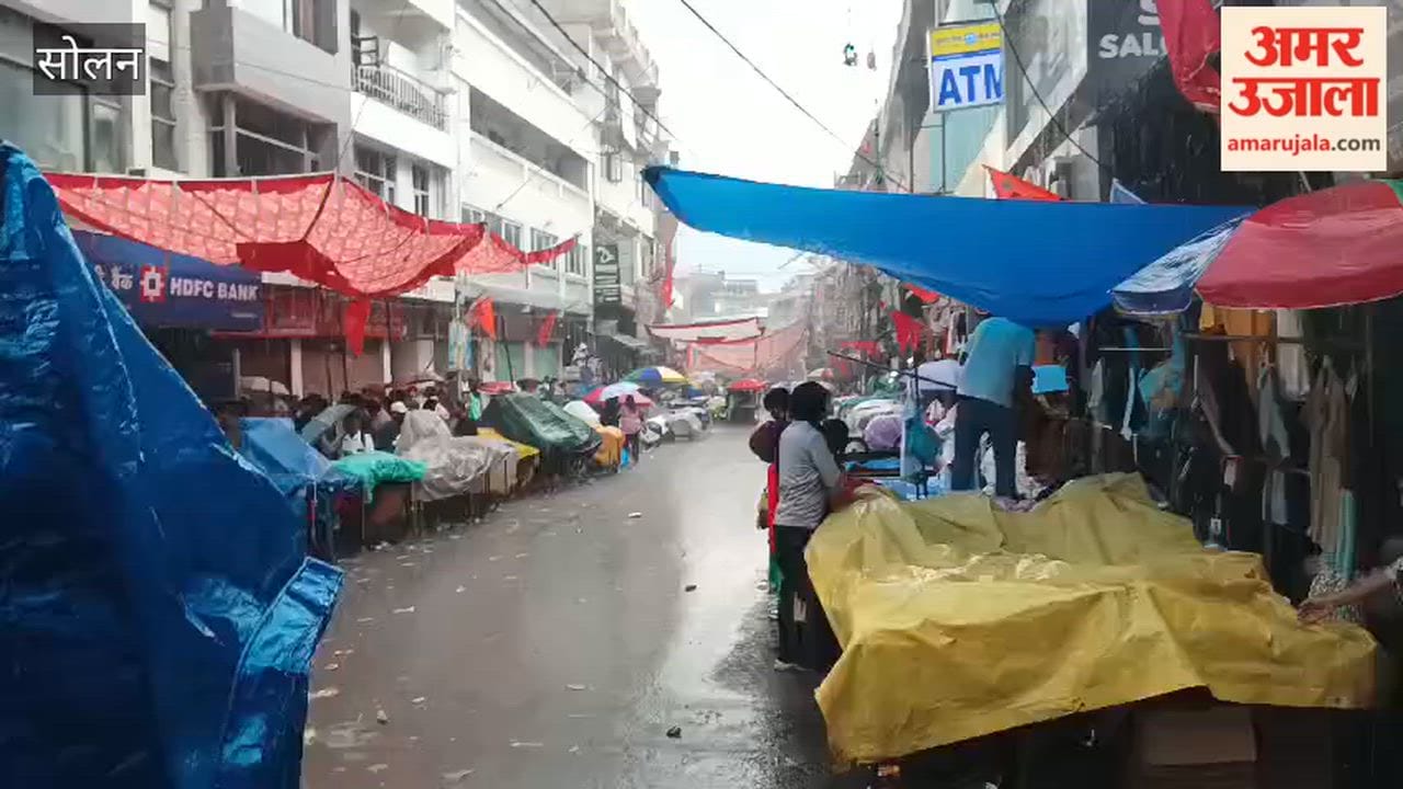 shoolini mela sudden rain mall road solan