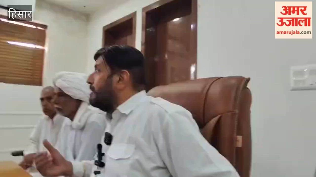 Chanaut Movement: Former Minister Professor Chhatrapal Singh, upon arriving in Hansi, stated that the 'T-connection' is valid, not illegal.