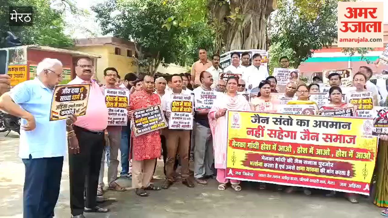 Meerut: Jain Community Protests Against Maneka Gandhi, Demands Legal Action