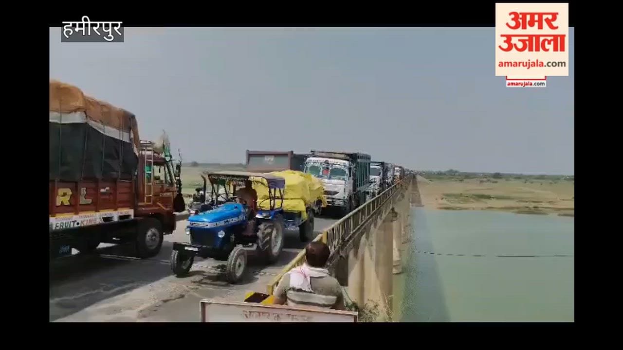 Hamirpur: Administrative claims fall flat; overloading continues via number plate swapping