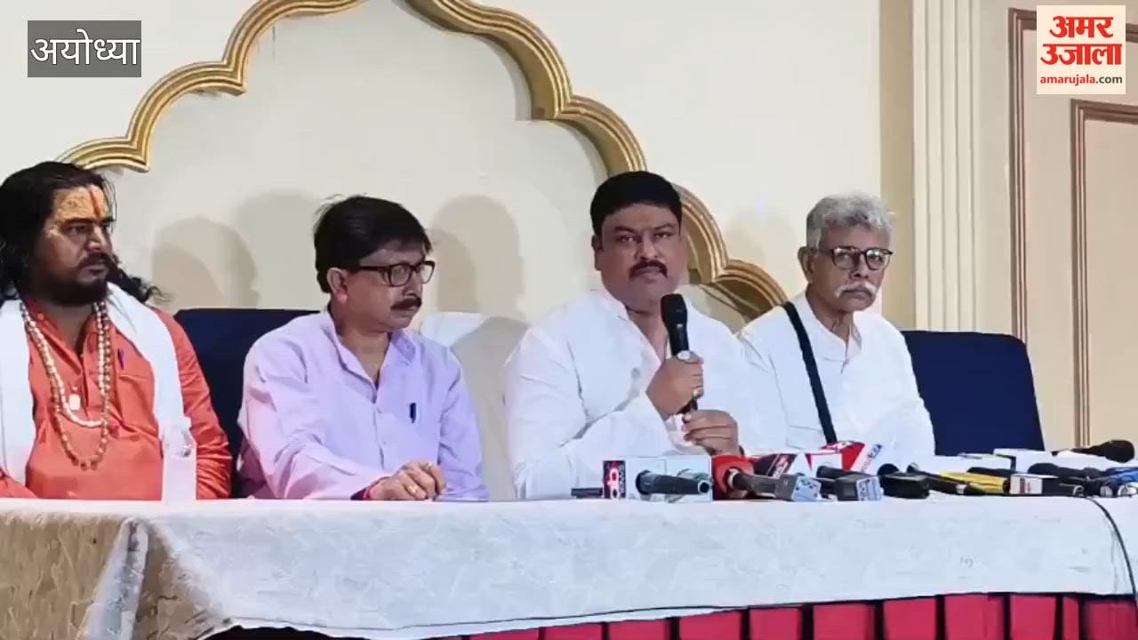 अयोध्या में सरकार और ट्रस्ट पर सपा का हमला, पवन पांडे बोले- बरामदगी के बाद मुकदमा क्यों नहीं दर्ज हुआ?